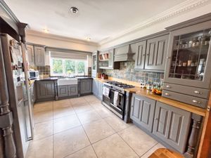 Photo 11- click for photo gallery